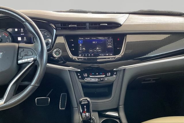 Certified 2024 Cadillac XT6 Sport w/ Technology Package AWD/4WD image 9