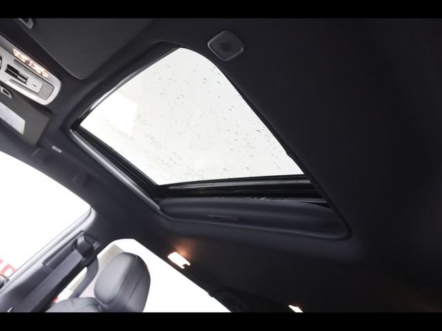 Used 2025 Toyota Sienna Limited AWD/4WD image 50