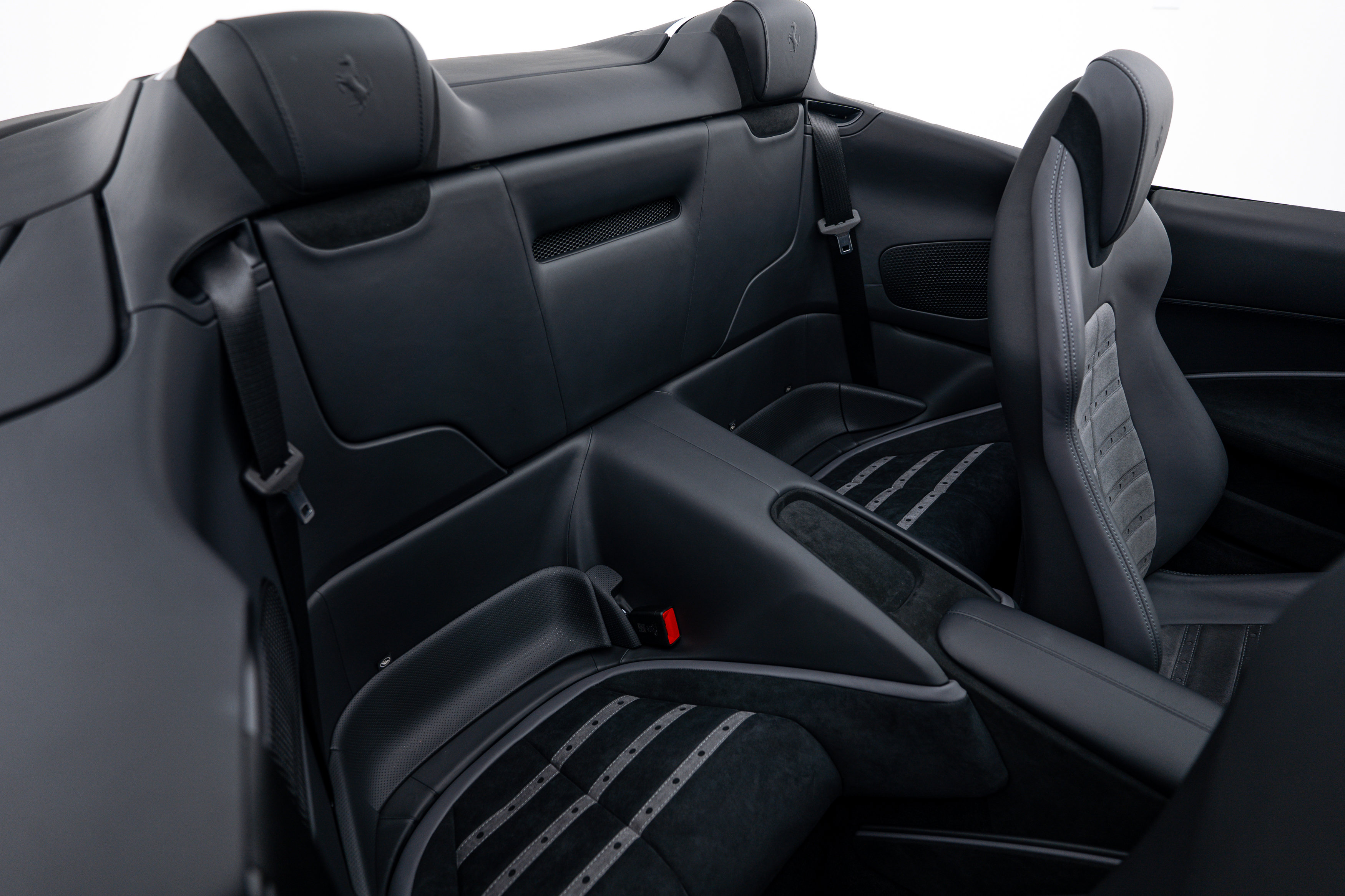 Used 2025 Ferrari Roma Spider image 20