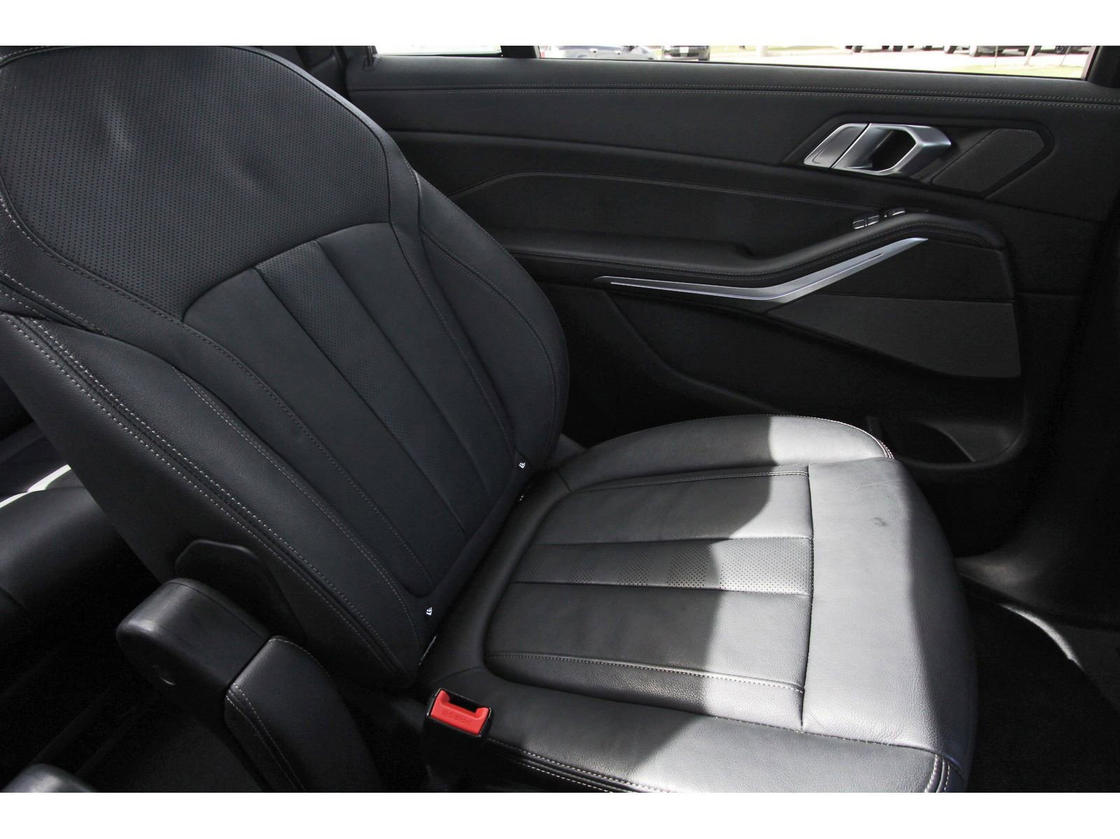 Used 2022 BMW X7 M50i w/ Dynamic Handling Package image 15