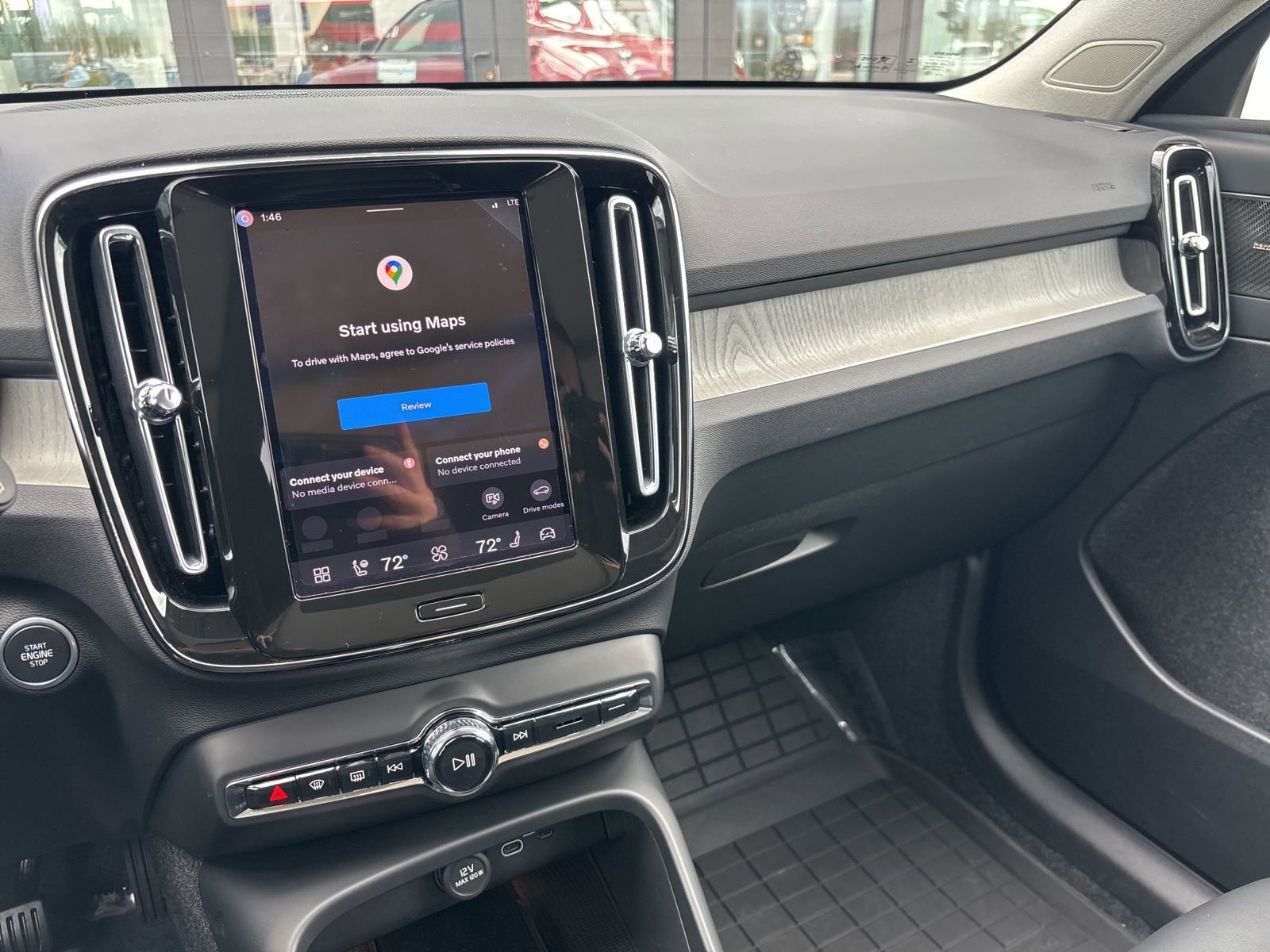 Used 2026 Volvo XC40 B5 Ultra w/ Climate Package image 21