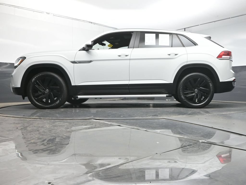 Used 2021 Volkswagen Atlas Cross Sport SE FWD image 36