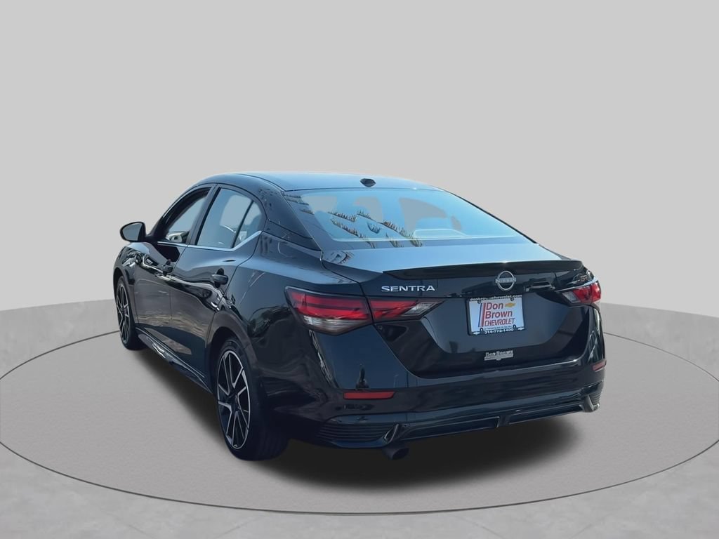Used 2025 Nissan Sentra SR FWD image 9