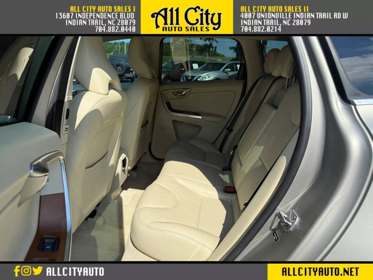Used 2015 Volvo XC60 T5 Premier w/ Proximity Package FWD image 15