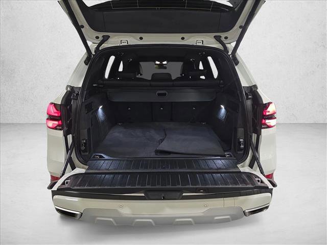 Used 2026 BMW X5 xDrive40i image 13