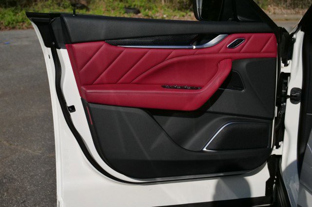 Used 2022 Maserati Levante Modena image 24