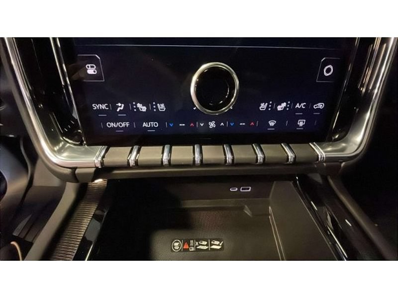 New 2026 GMC Yukon XL Elevation AWD/4WD image 13