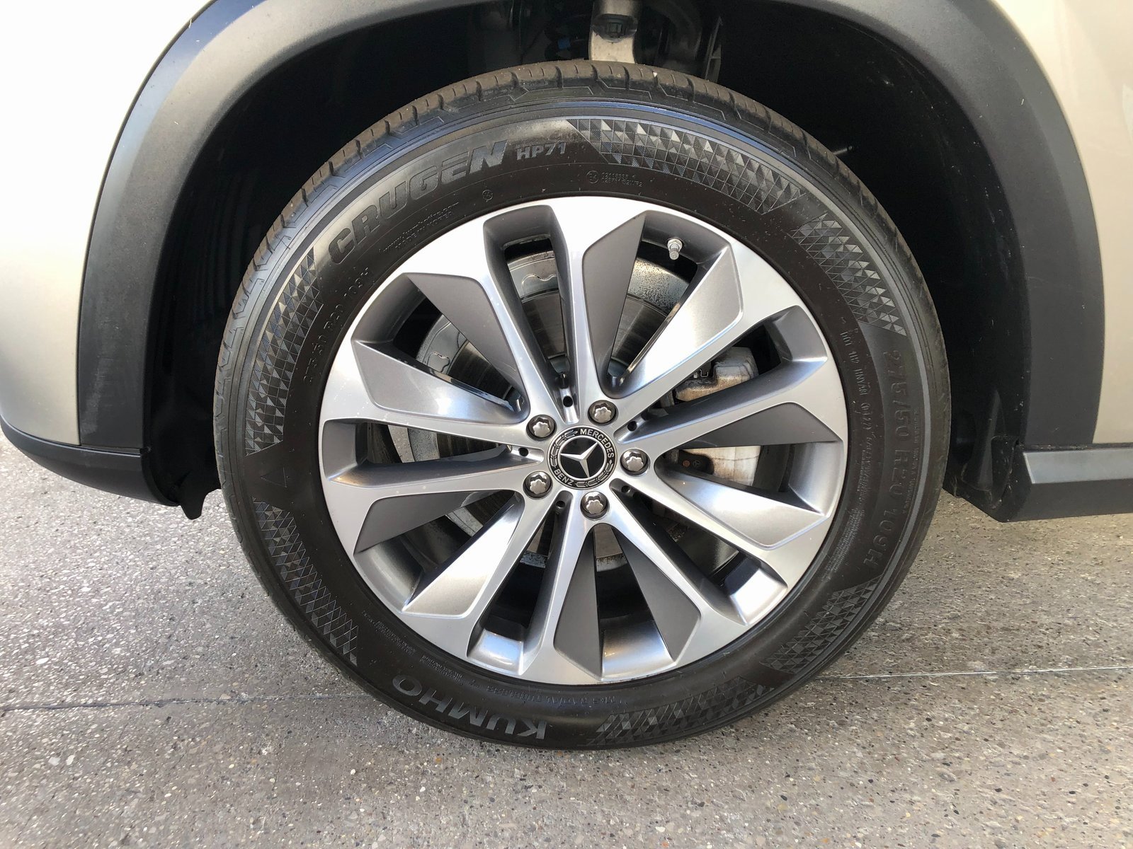 Used 2020 Mercedes-Benz GLE 350 4MATIC image 4