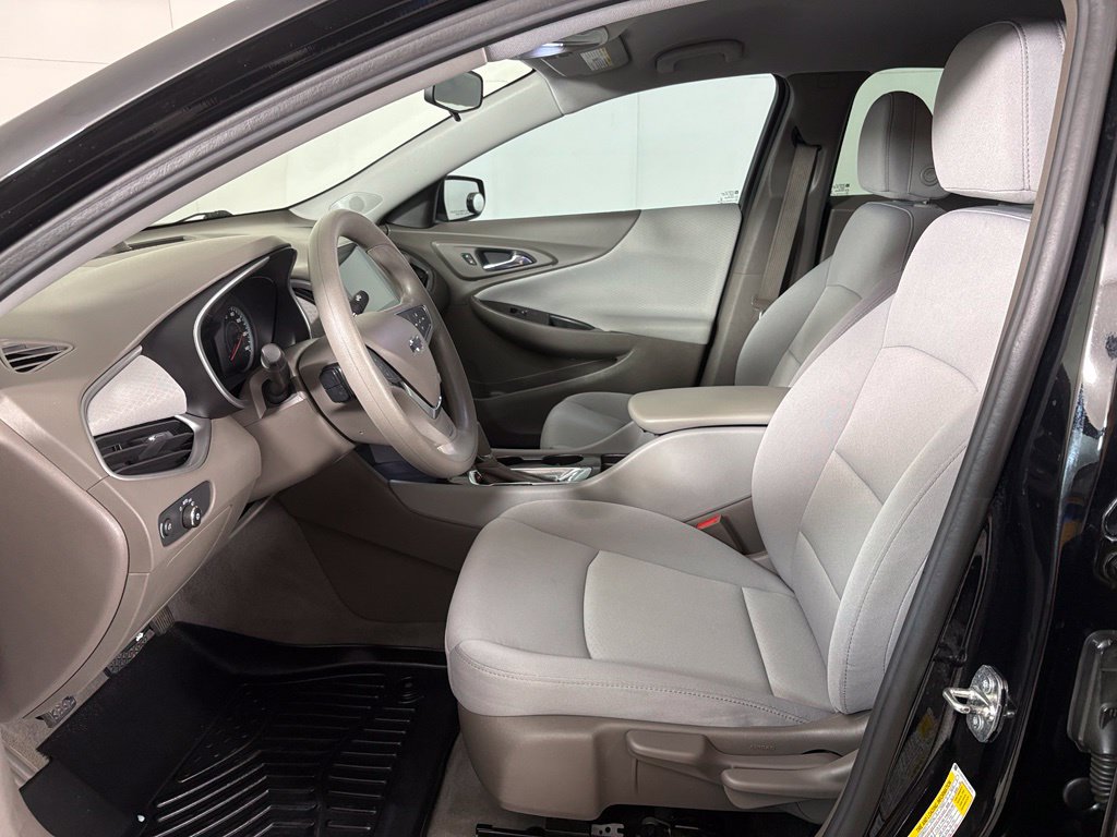 Used 2020 Chevrolet Malibu LS FWD image 15