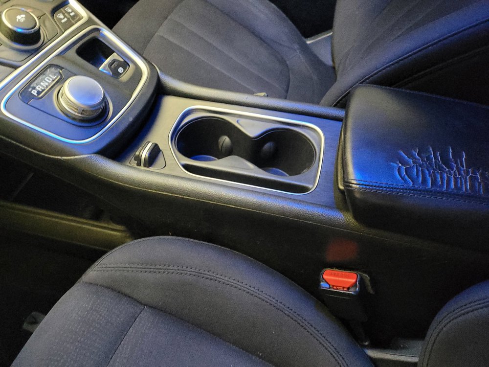 Used 2015 Chrysler 200 Limited w/ Convenience Group FWD image 26