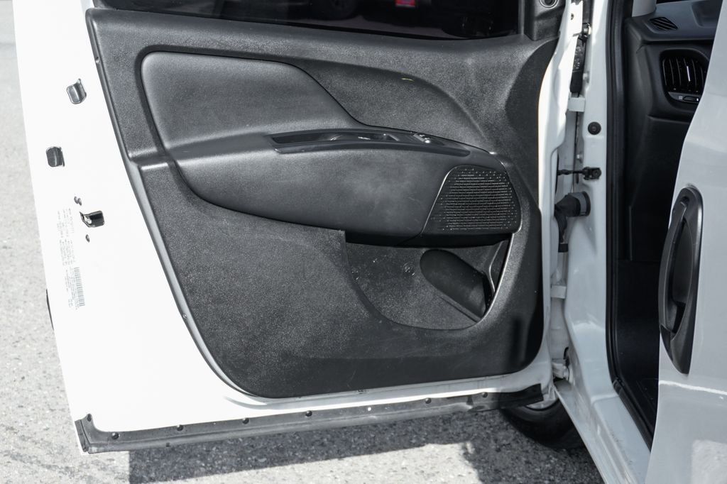 Used 2020 RAM ProMaster City Tradesman image 17