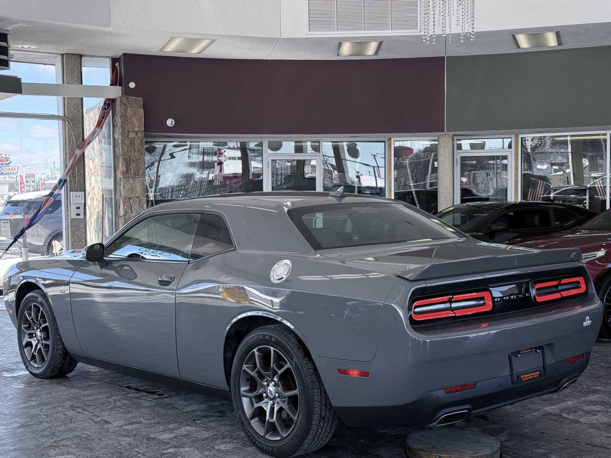 Used 2018 Dodge Challenger GT w/ GT Interior Package image 8