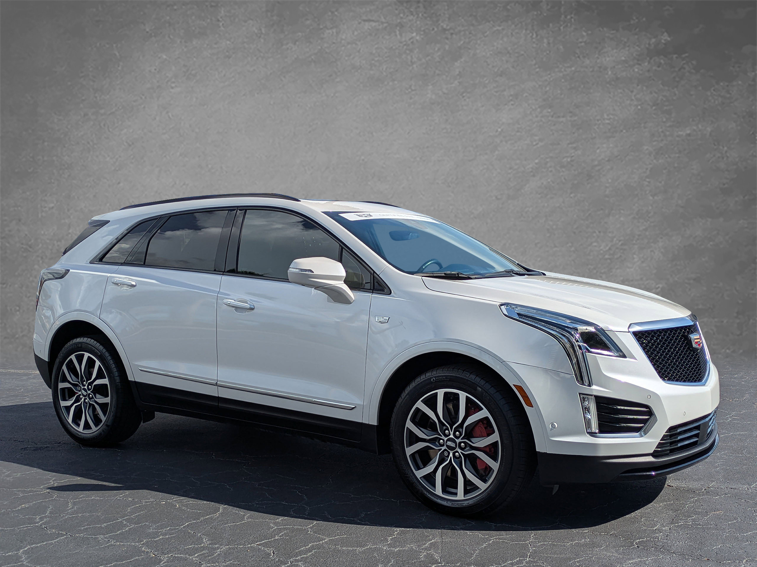 Certified 2023 Cadillac XT5 Sportv w/ Technology Package AWD/4WD image 7