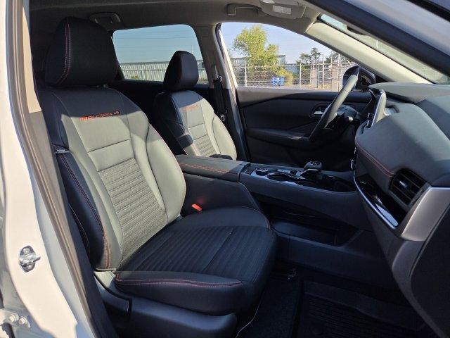 New 2026 Nissan Rogue SV AWD/4WD image 13
