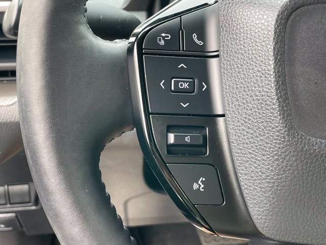 Used 2023 Toyota Prius XLE AWD/4WD image 11