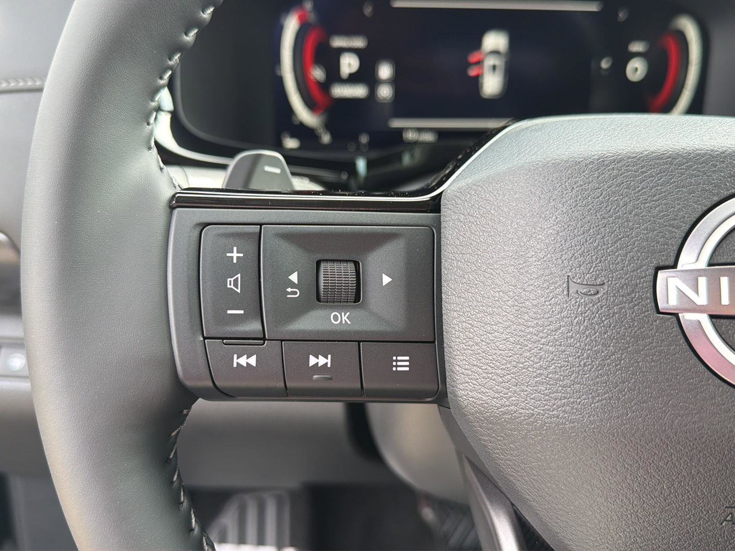 New 2026 Nissan Pathfinder SL FWD image 21