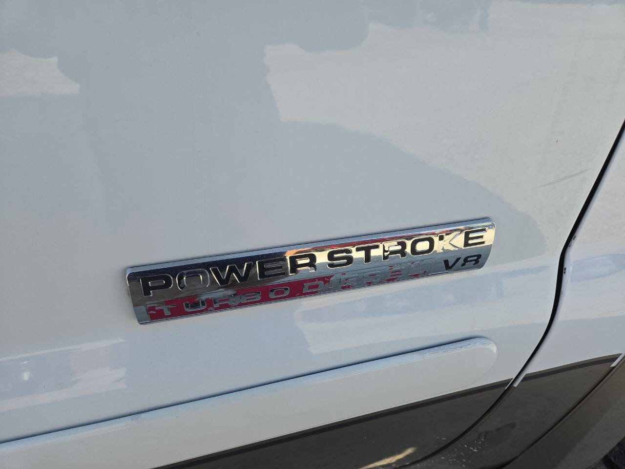 Used 2005 Ford F350 Lariat image 8