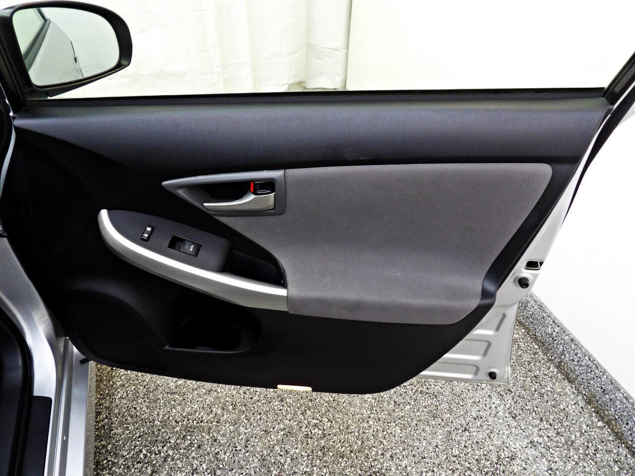 Used 2013 Toyota Prius Three FWD image 11