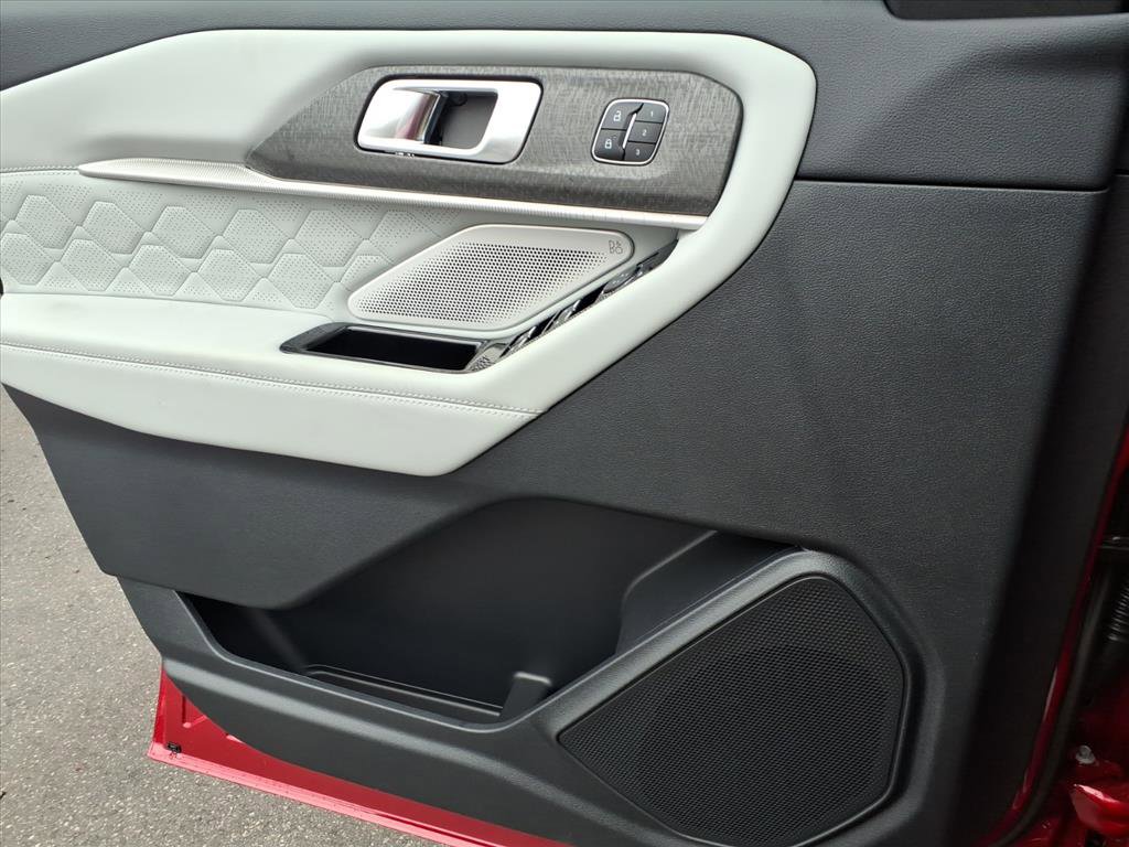 New 2026 Ford Explorer Platinum w/ LUX Leather Package image 12