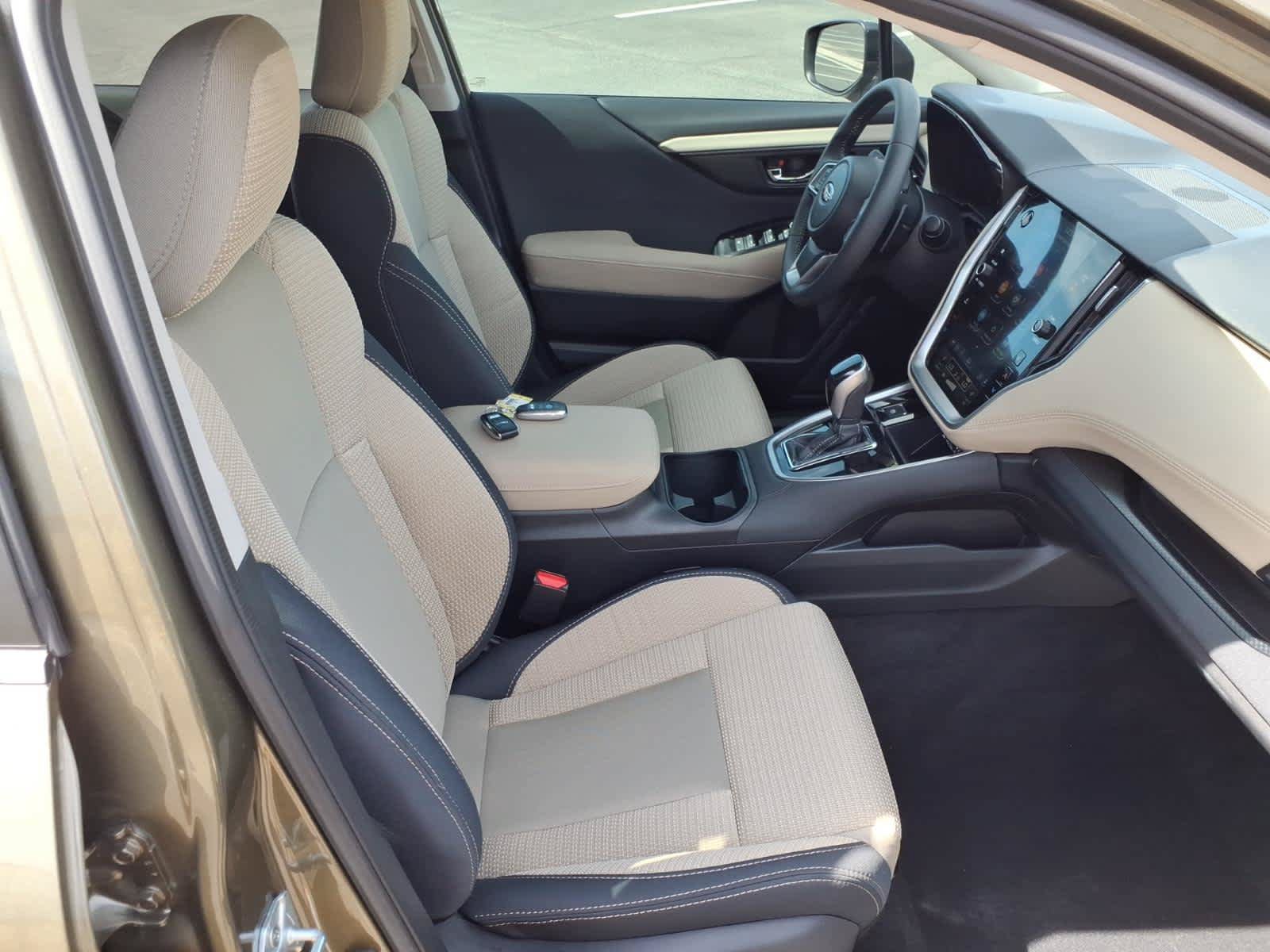 Certified 2025 Subaru Outback Premium w/ Popular Package #1A AWD/4WD image 19