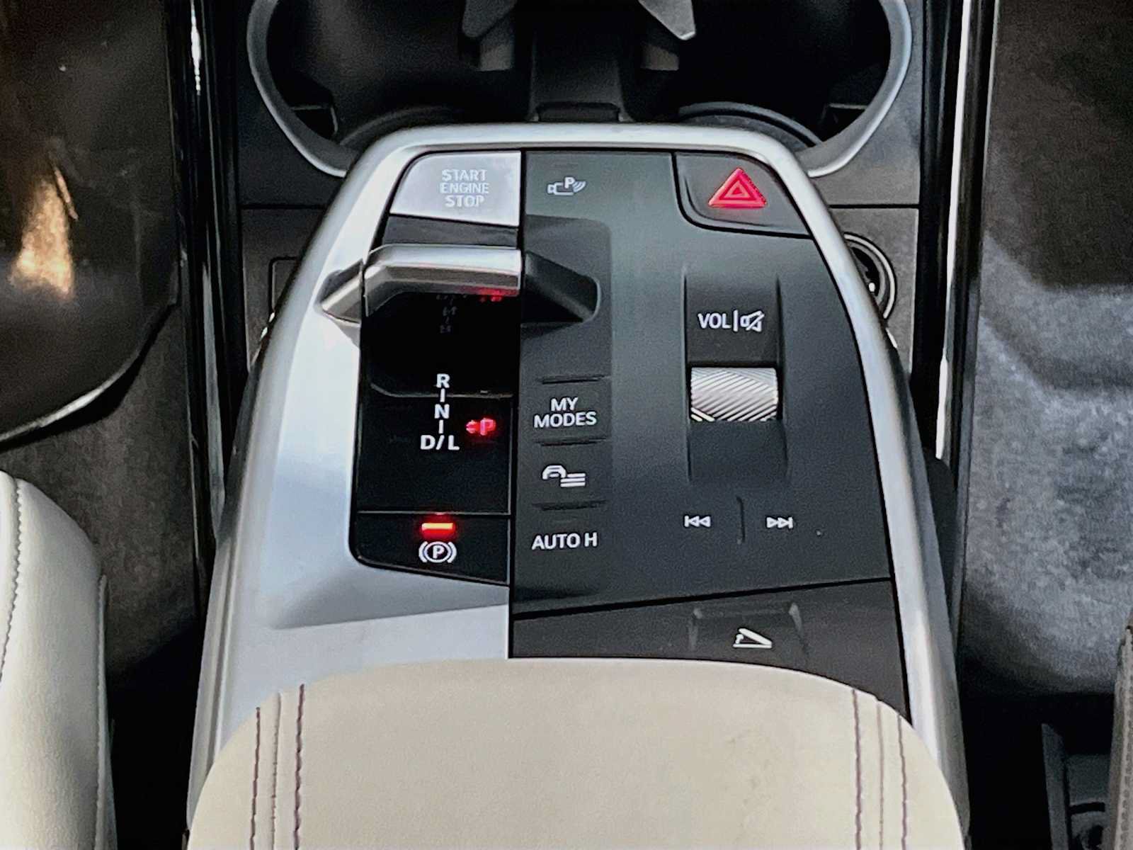 New 2027 BMW X1 xDrive28i AWD/4WD image 10
