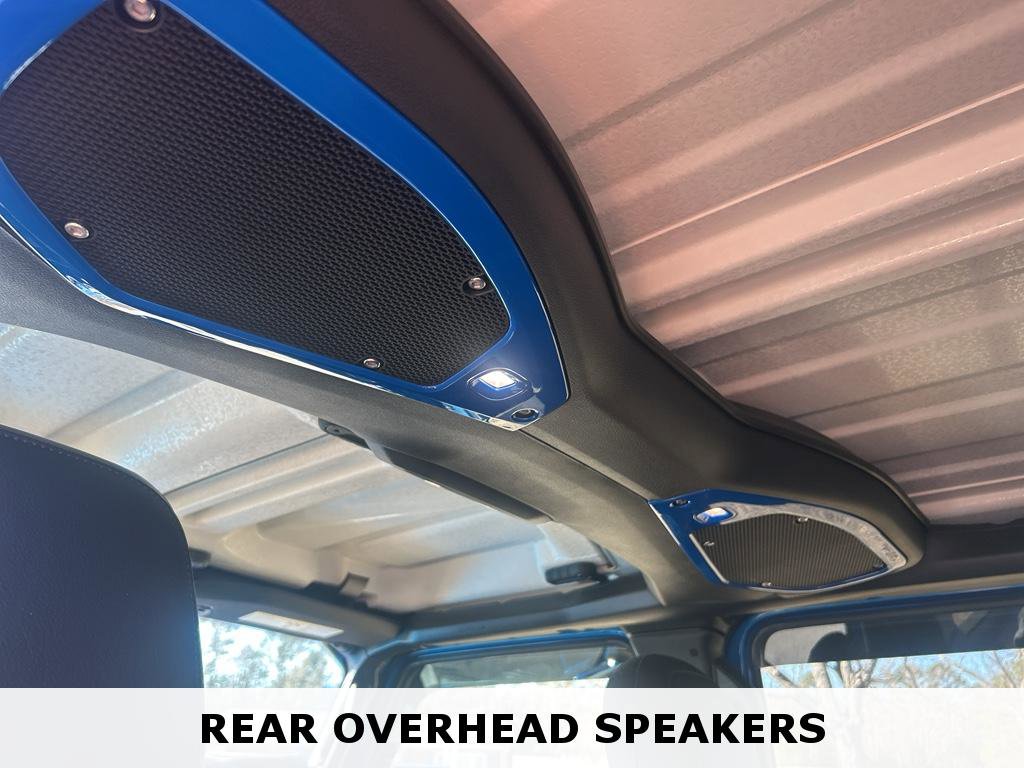 Used 2025 Jeep Gladiator Sport image 25