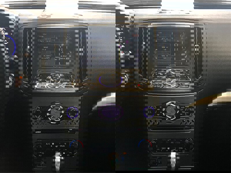 Used 2015 INFINITI Q40 w/ Navigation Package image 14