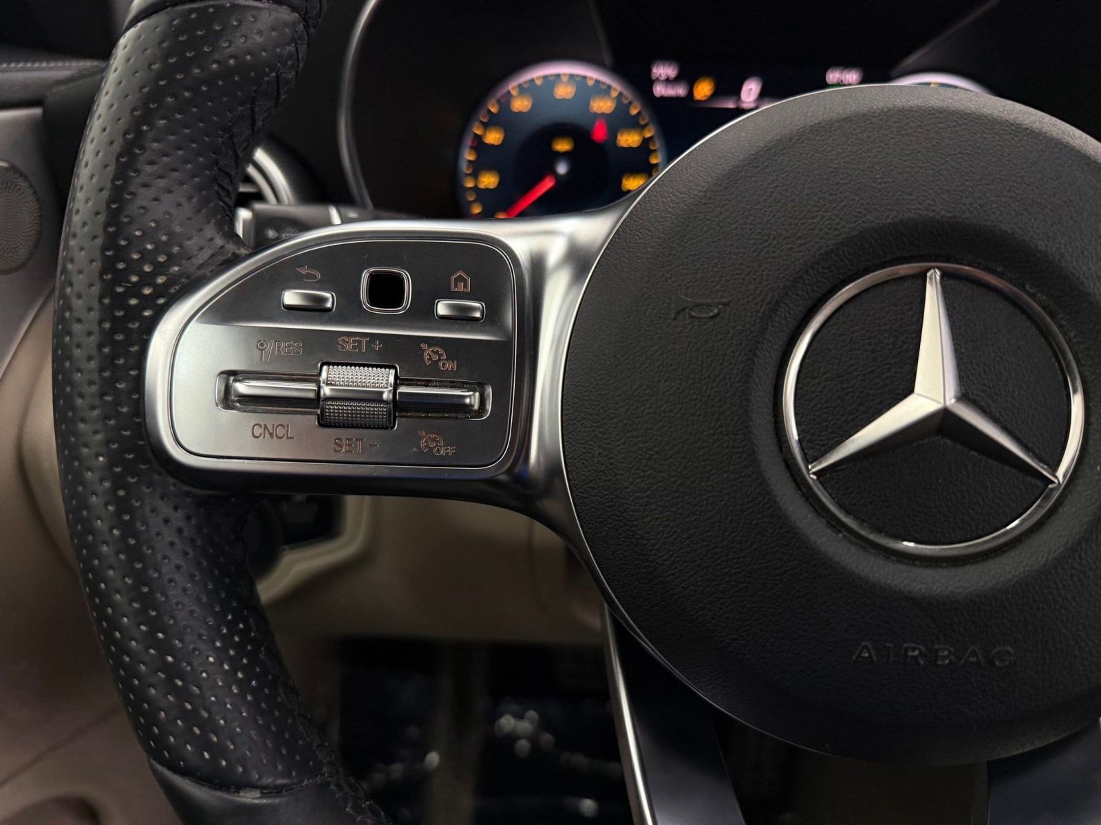 Used 2022 Mercedes-Benz C 300 Cabriolet image 13