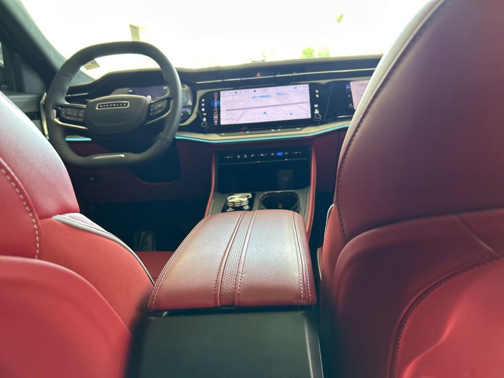 Used 2024 Jeep Wagoneer Launch Edition image 31