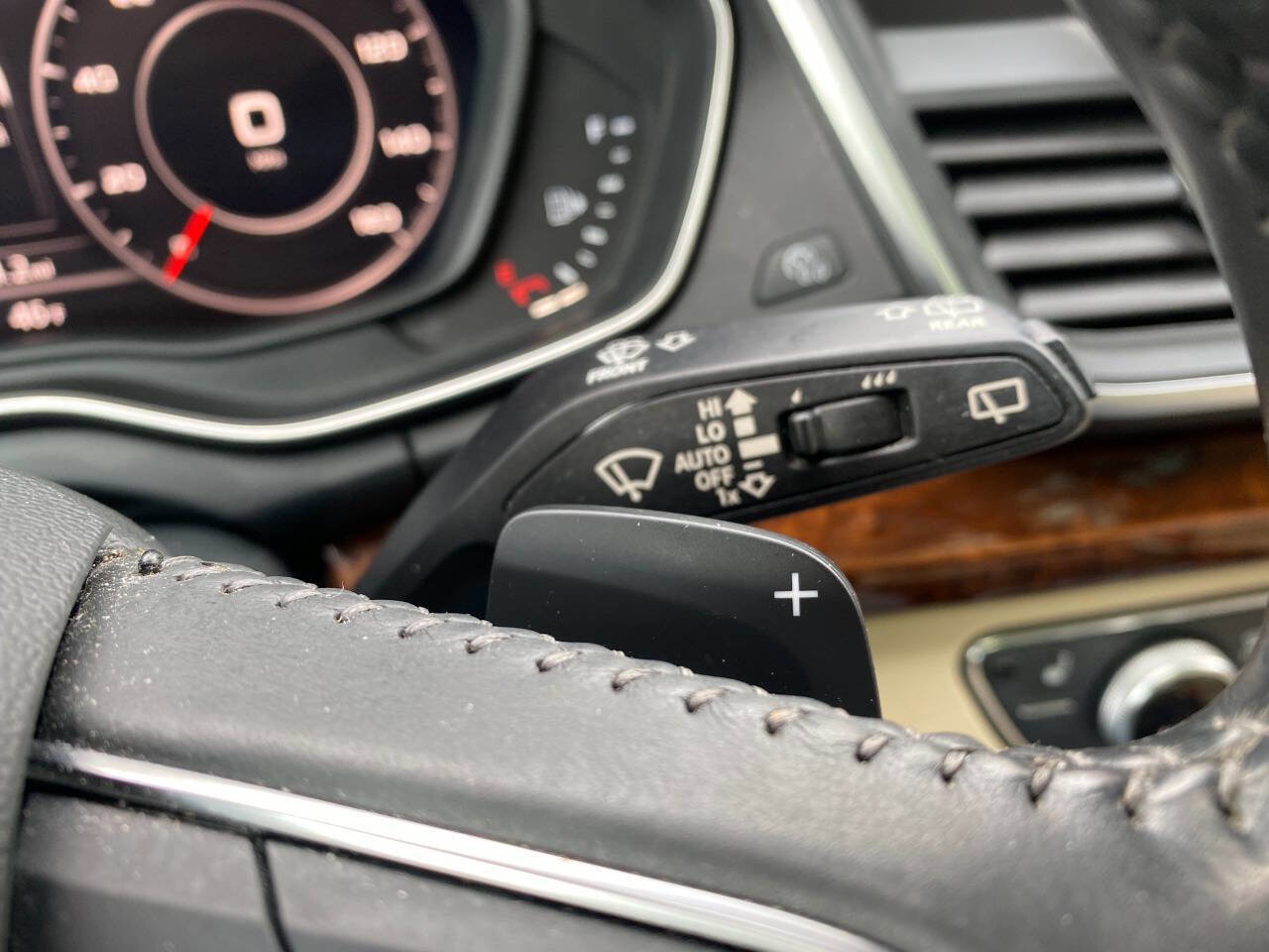 Used 2018 Audi Q5 2.0T Premium Plus AWD/4WD image 25