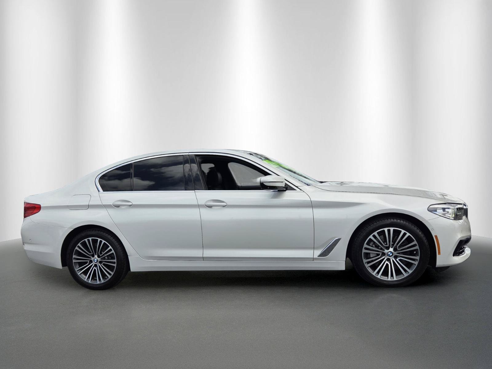 Used 2019 BMW 540i w/ Premium Package RWD image 8
