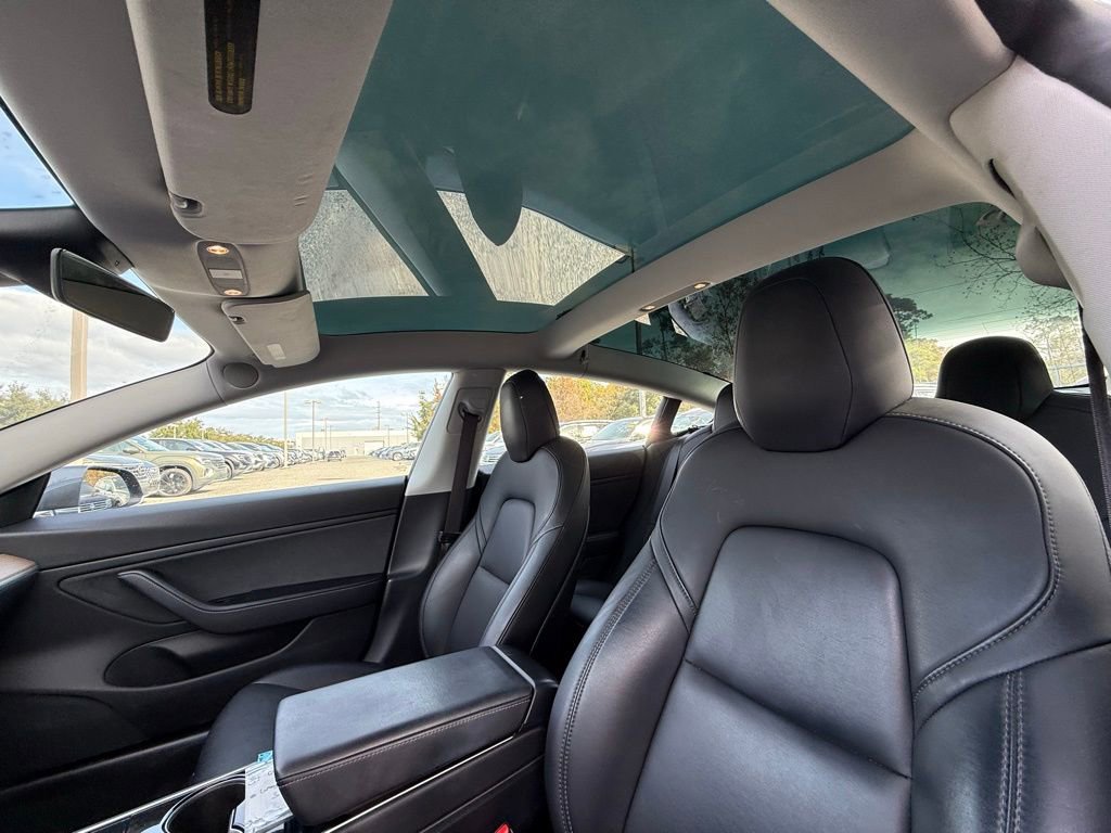 Used 2018 Tesla Model 3 Long Range image 17