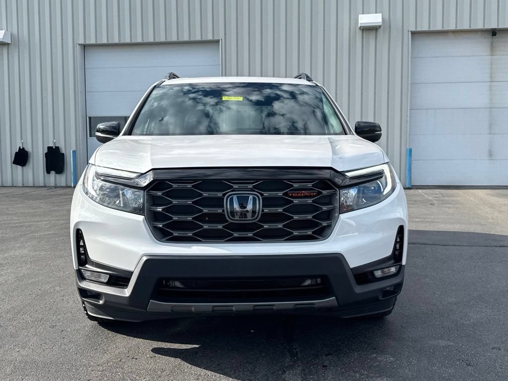Certified 2023 Honda Passport TrailSport image 2