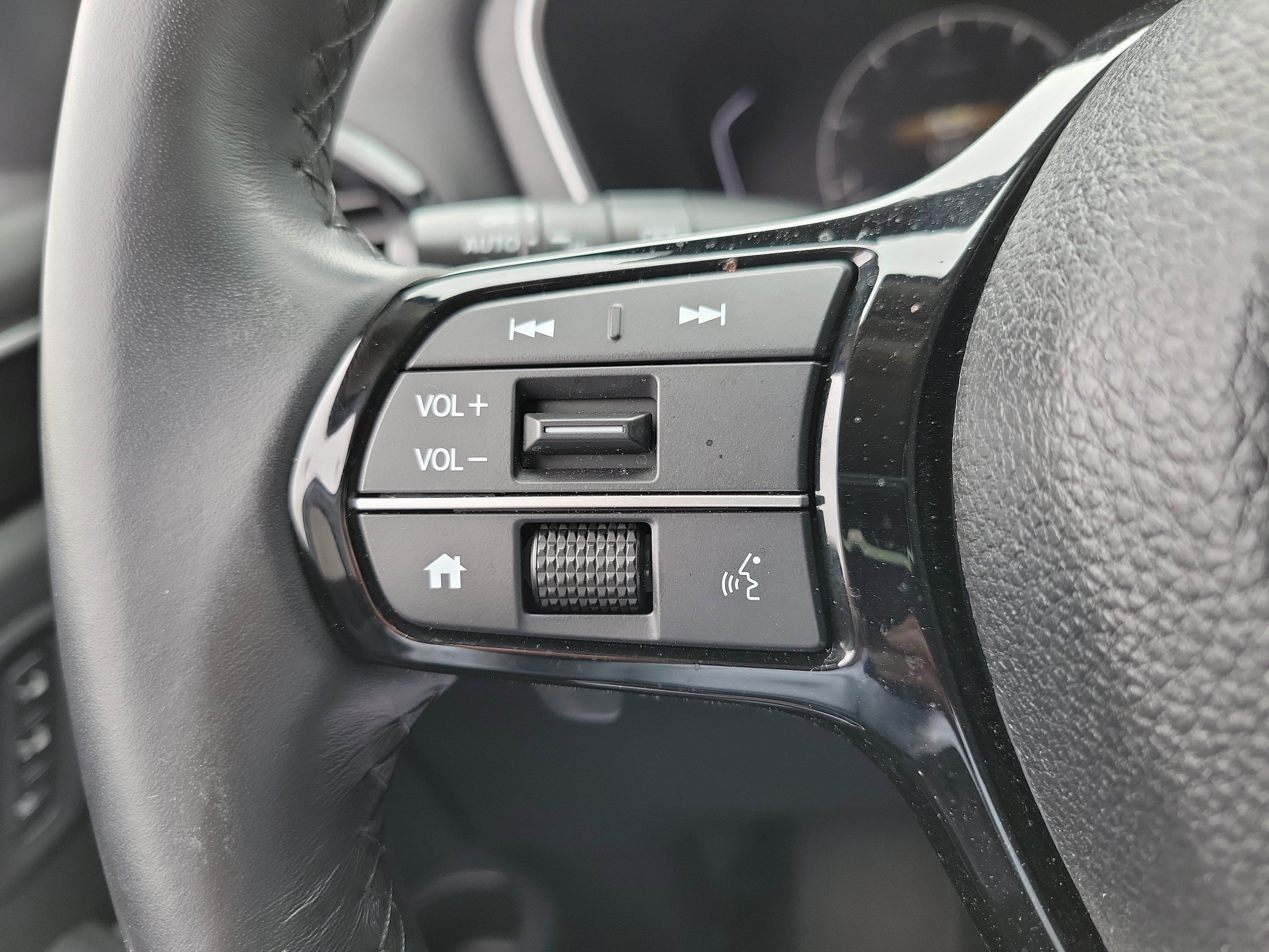 Used 2024 Honda Pilot EX-L image 23