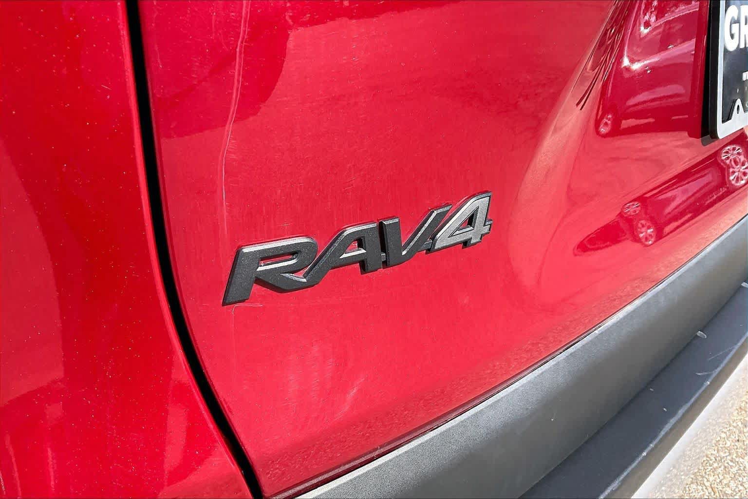 Used 2024 Toyota RAV4 Adventure AWD/4WD image 30