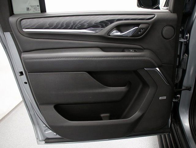 Used 2023 GMC Yukon XL Denali image 28