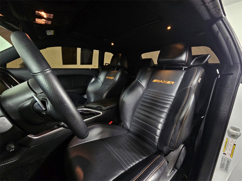 Used 2015 Dodge Challenger R/T Plus image 18