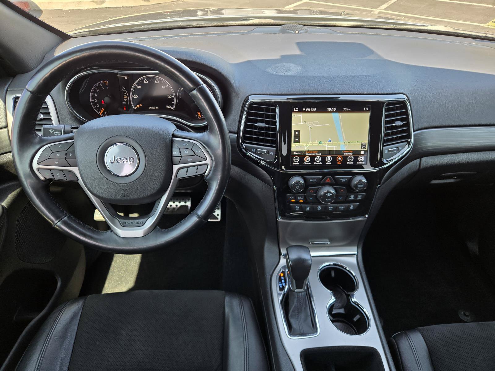 Certified 2021 Jeep Grand Cherokee Laredo X AWD/4WD image 6