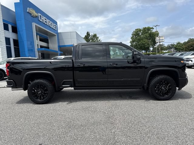 New 2026 Chevrolet Silverado 2500 High Country w/ High Country Premium Package AWD/4WD image 2