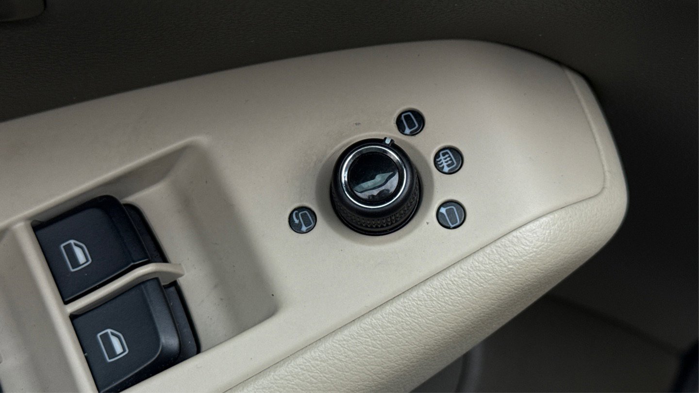 Used 2011 Audi Q5 2.0T Premium Plus image 48