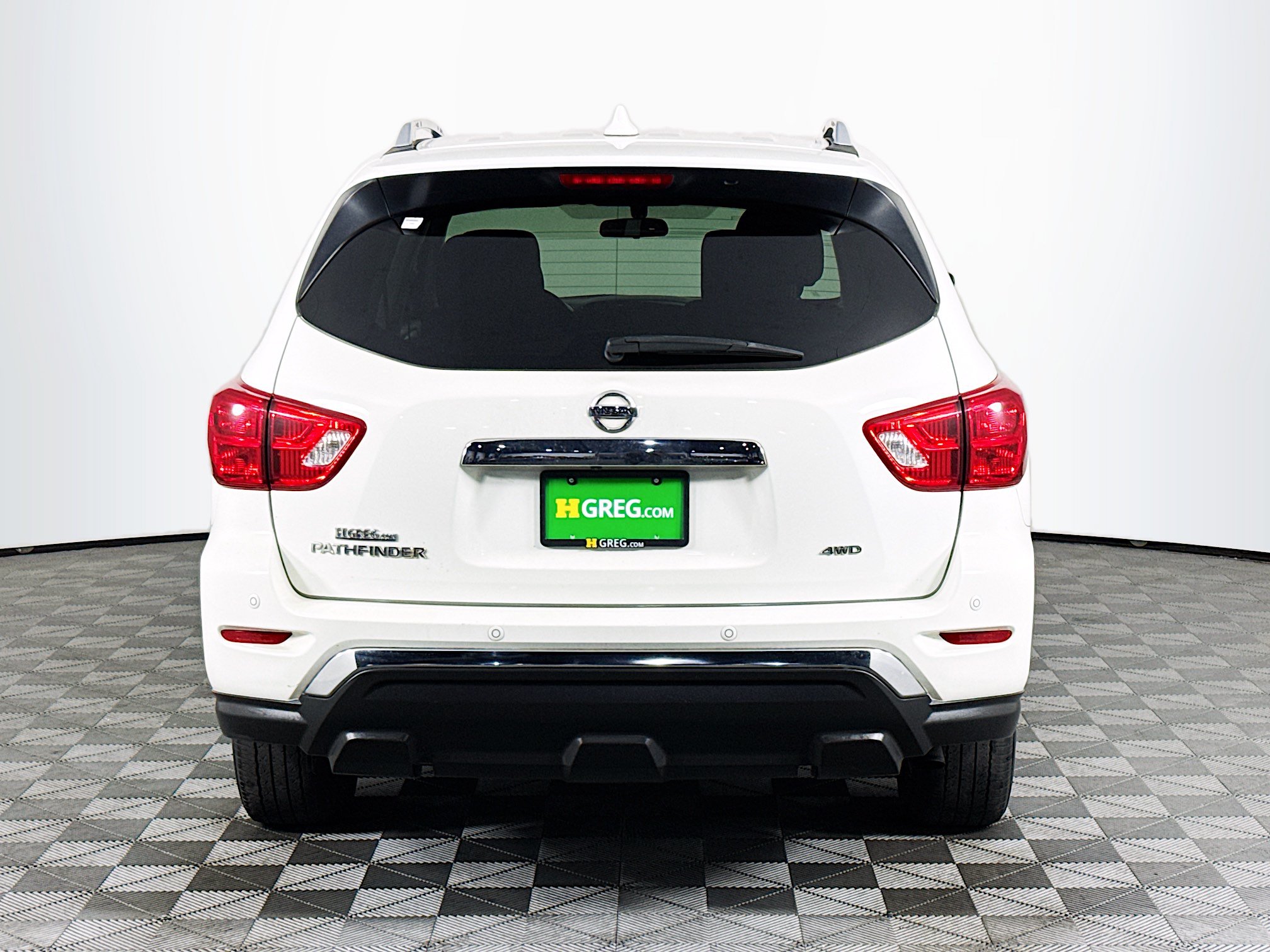 Used 2020 Nissan Pathfinder S AWD/4WD image 7