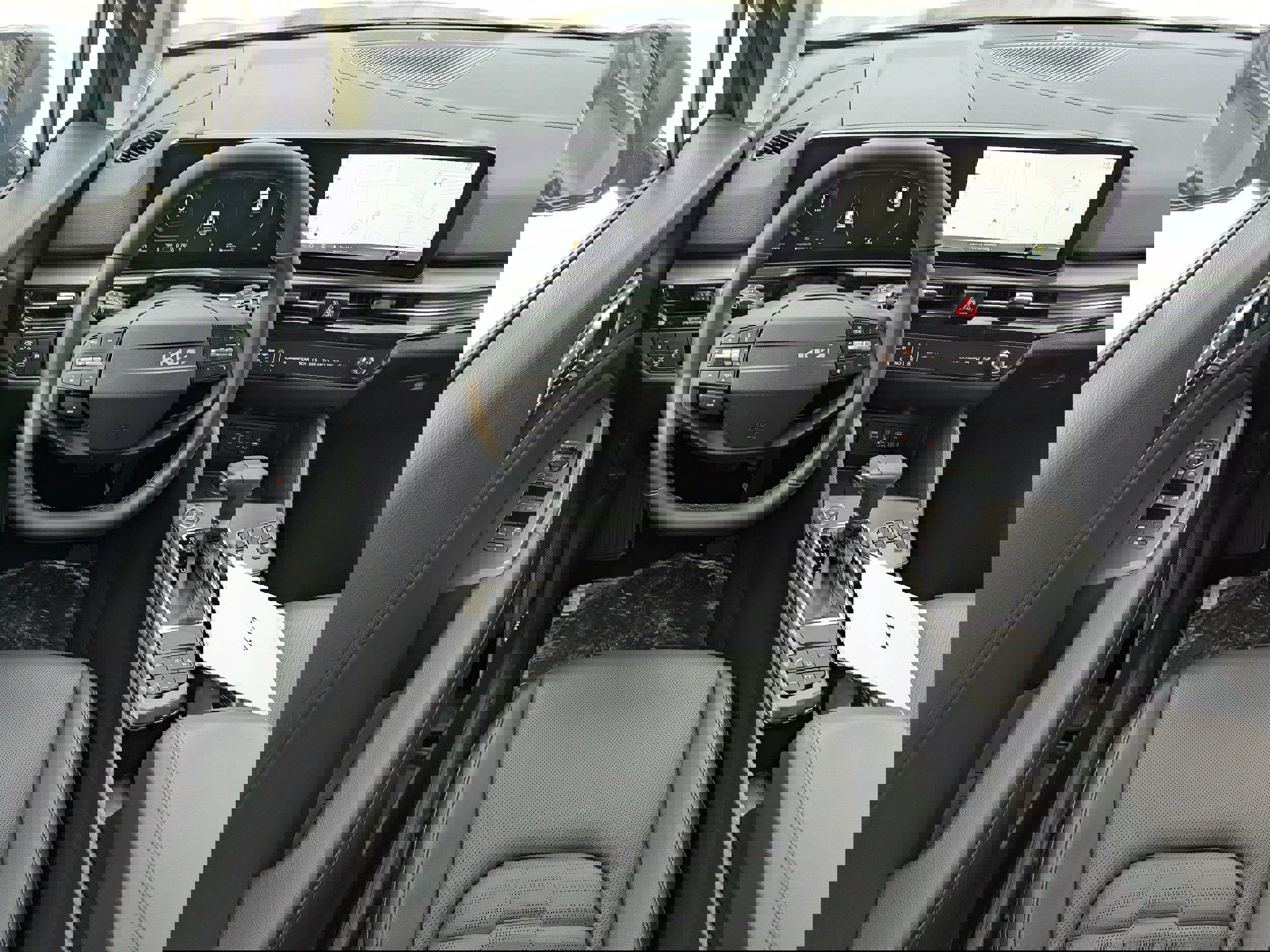 New 2026 Kia Sportage SX image 7