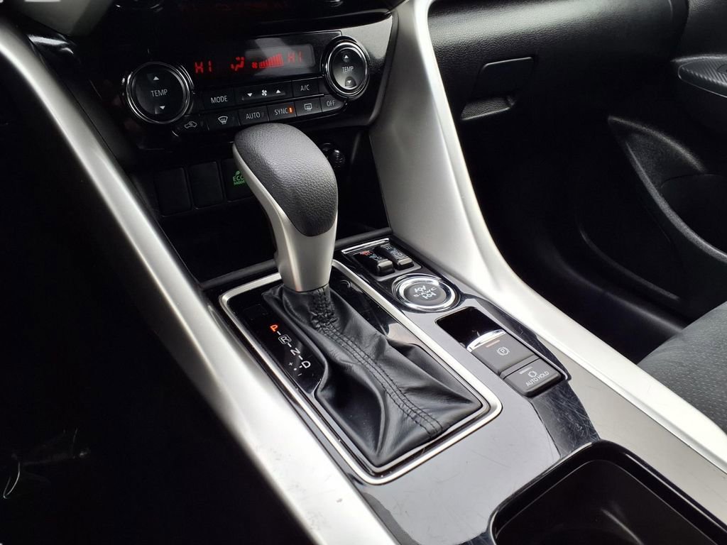 Used 2025 Mitsubishi Eclipse Cross SE image 11