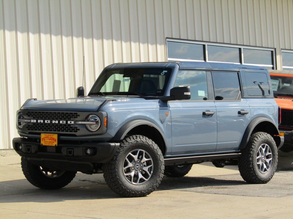 New 2025 Ford Bronco Badlands image 12