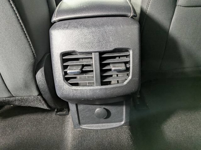 Used 2019 Ford Fusion SE FWD image 23