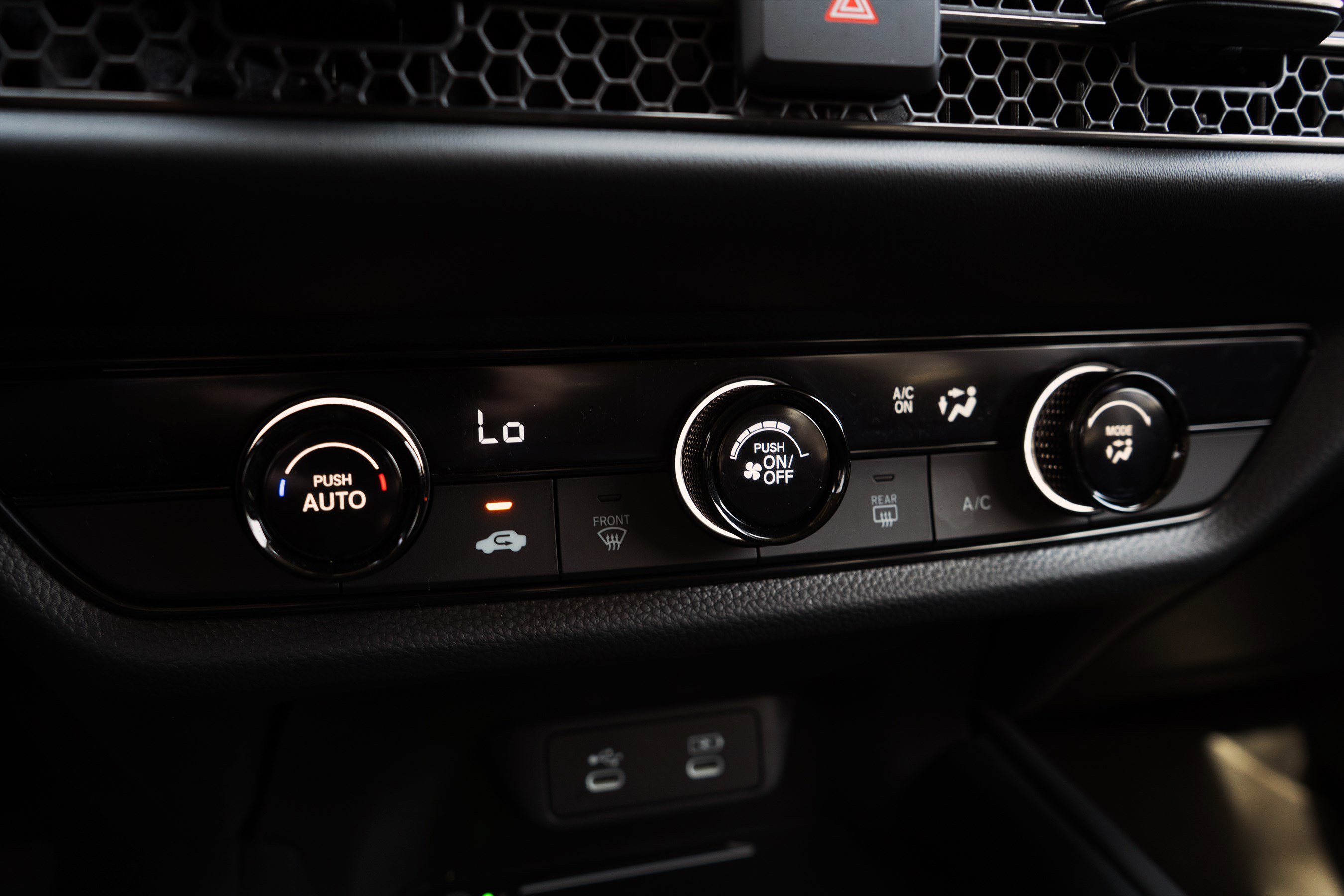 Certified 2026 Honda HR-V LX image 34