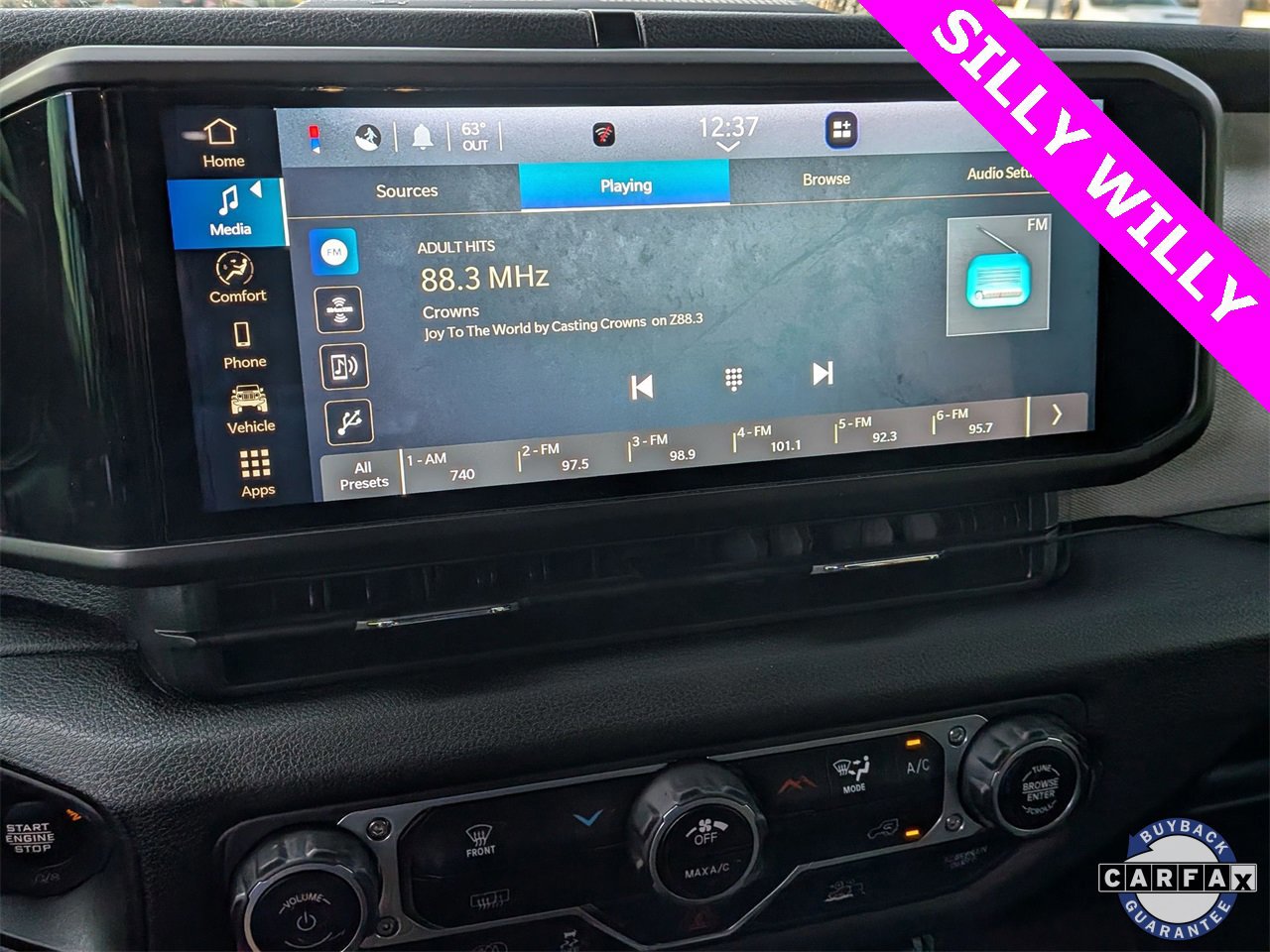 Used 2024 Jeep Wrangler Willys image 15