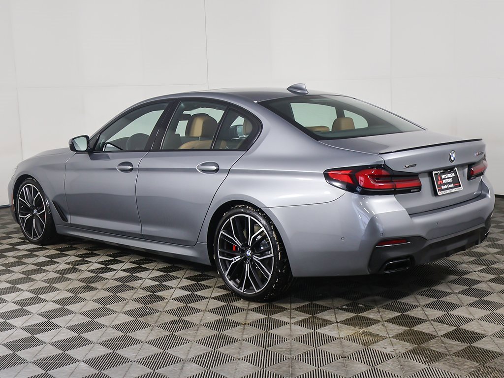 Used 2023 BMW M550i xDrive w/ Shadowloine Package image 10
