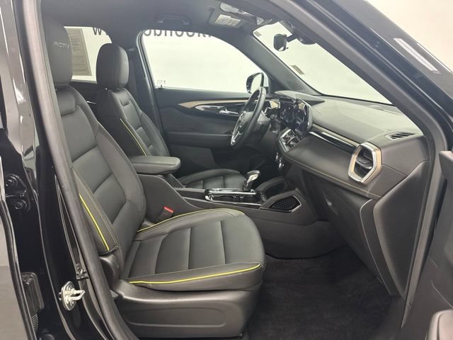 Used 2024 Chevrolet TrailBlazer ACTIV w/ Driver Confidence Package AWD/4WD image 28
