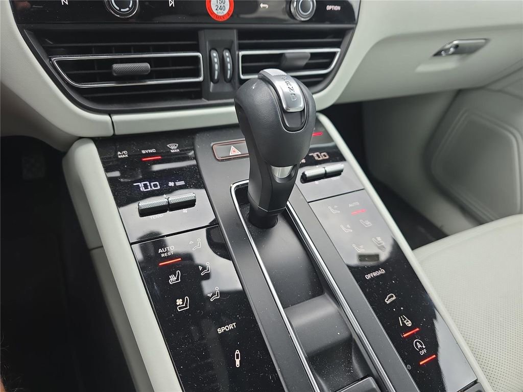 Used 2023 Porsche Macan S image 20